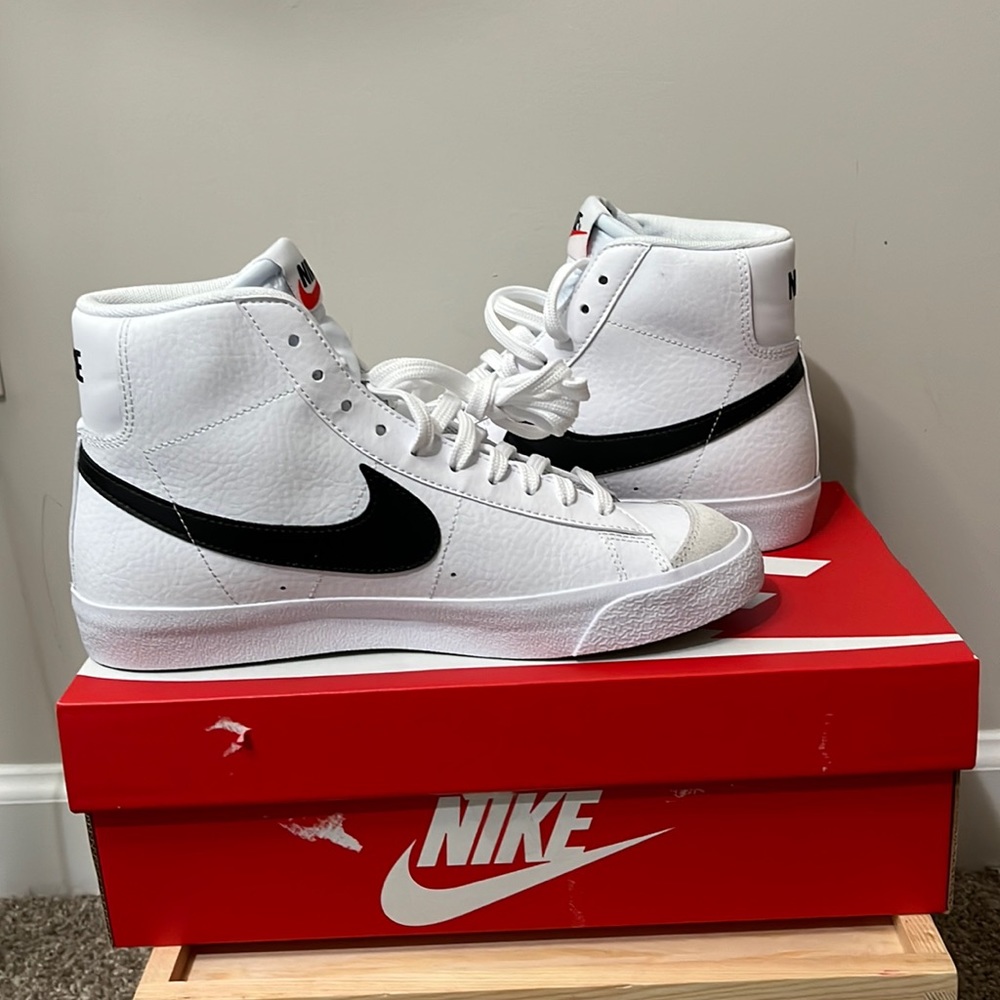 Nike Blazer Mid